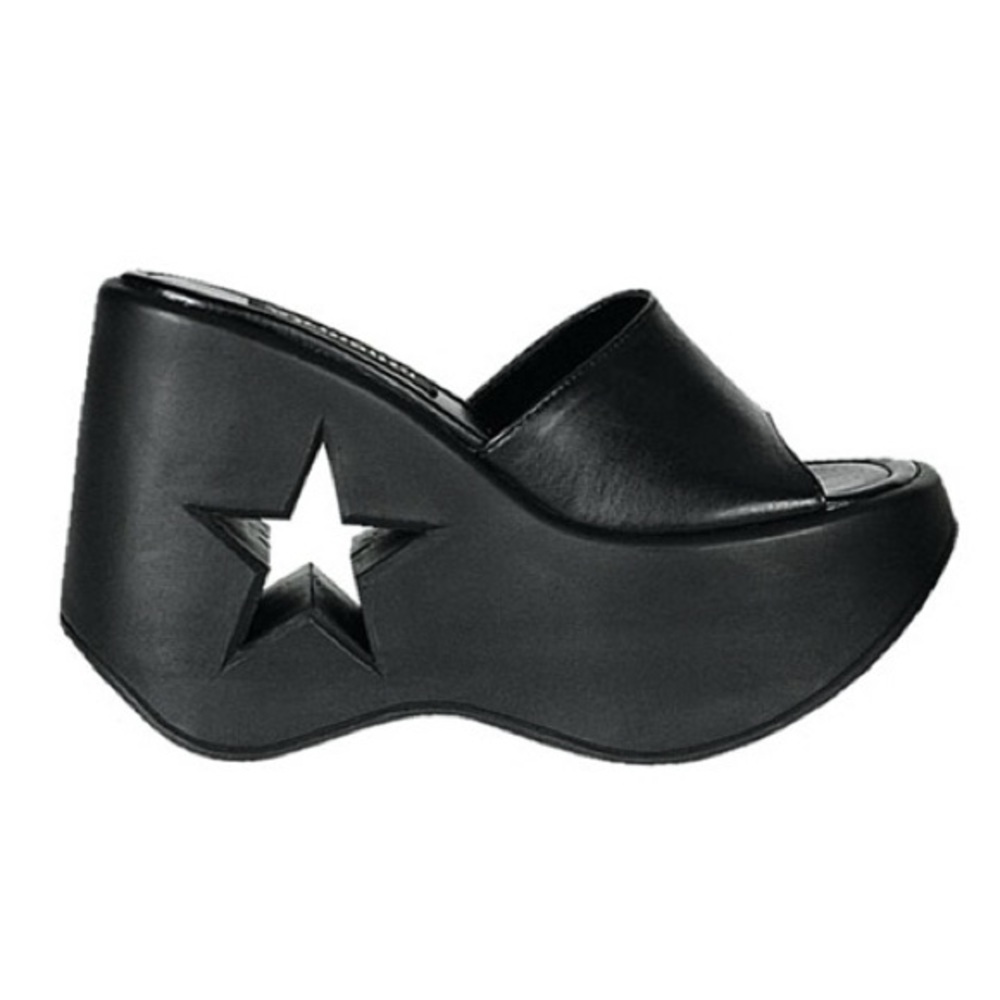 ISO the Dynamite-01 sandals!!